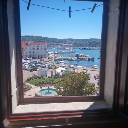 Art Apartma Izola Luaran gambar